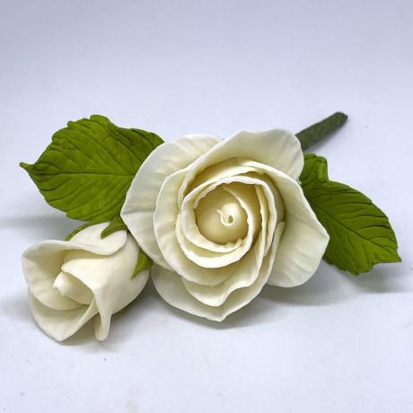 Ivory Rose Cake Spray