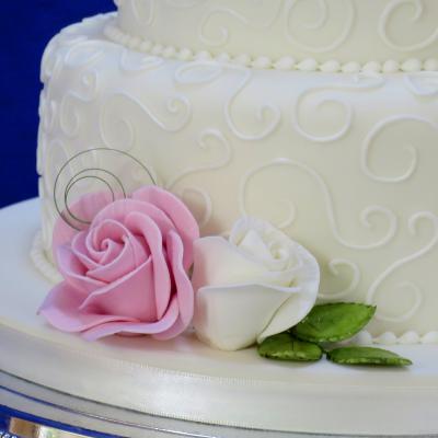 Swirled icing detail.