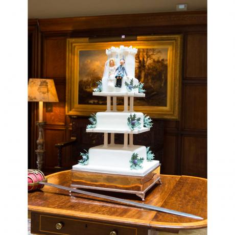 Dundas Castle Wedding Cake