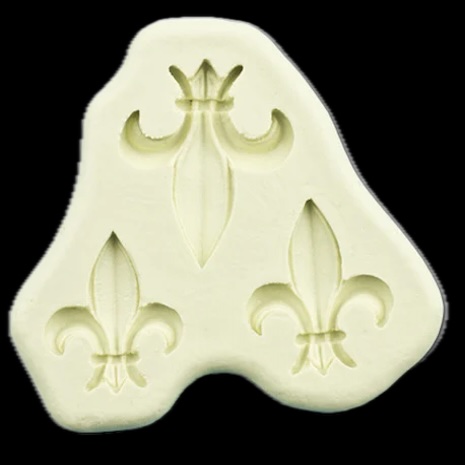 Three Fleur De Lys Mould
