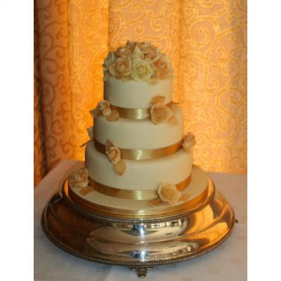 Gold Chocolate Roses Wedding Cake