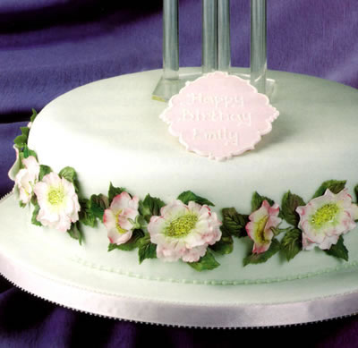 Cake decorated with the Wild Rose Cutter