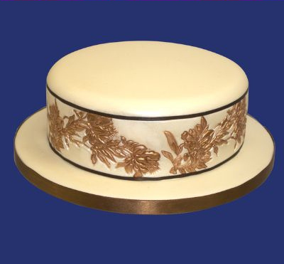 Large Floral Garland Embossed on a Wedding Cake