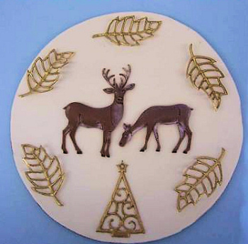 Reindeer, Lacy Leaf and Scroll Tree