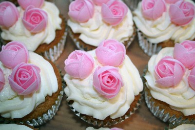 Wafer Roses on Cupcakes